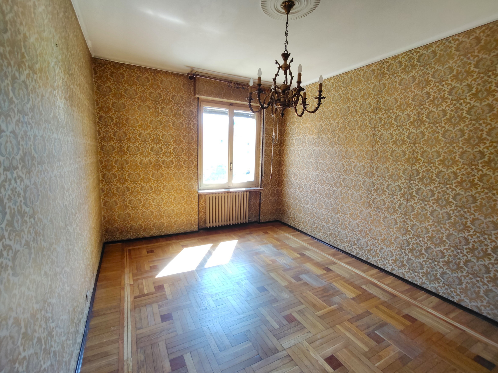 Cuneo, corso Gramsci quadrilocale con due garage - Cuneo