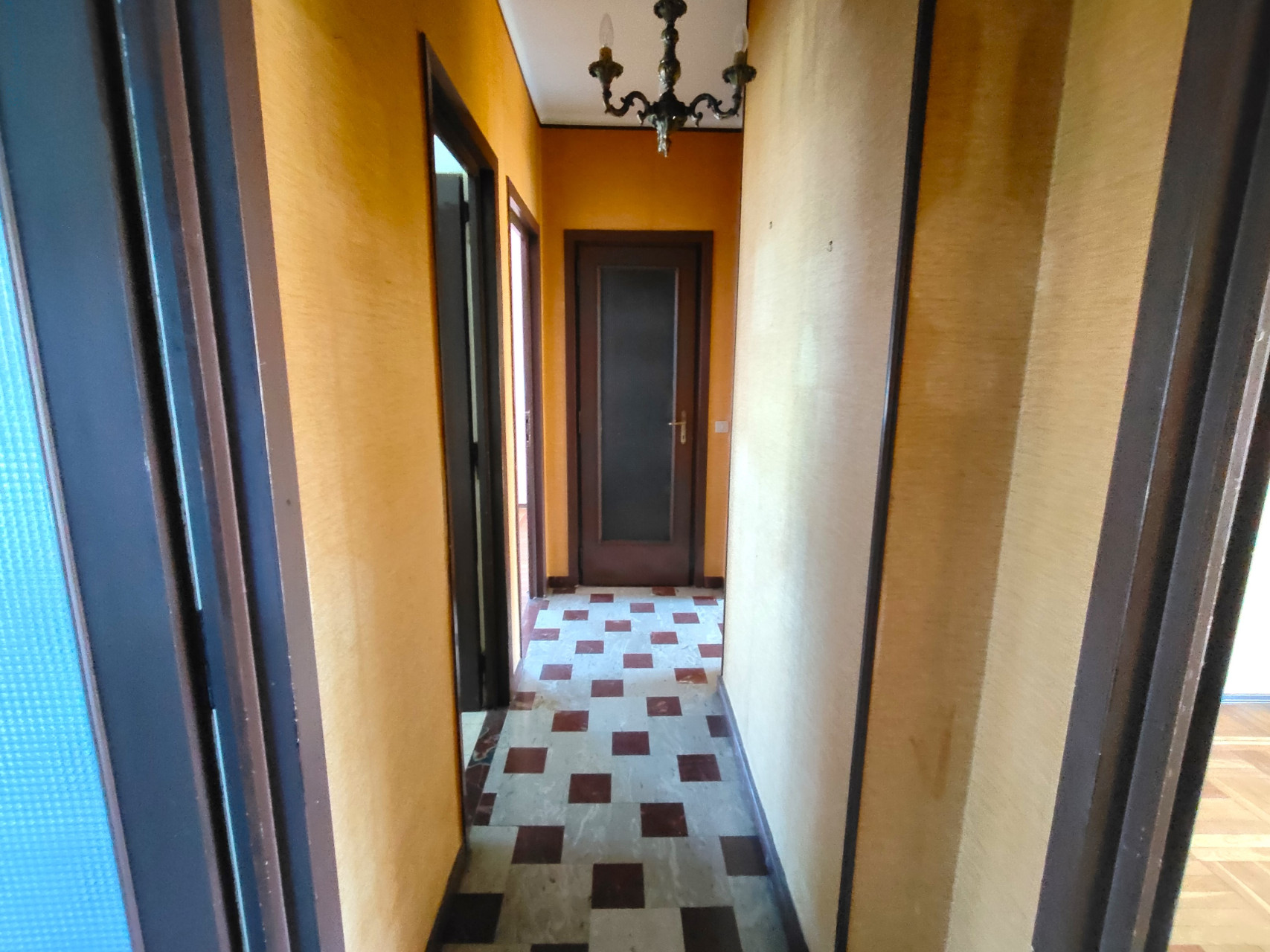 Cuneo, corso Gramsci quadrilocale con due garage - Cuneo