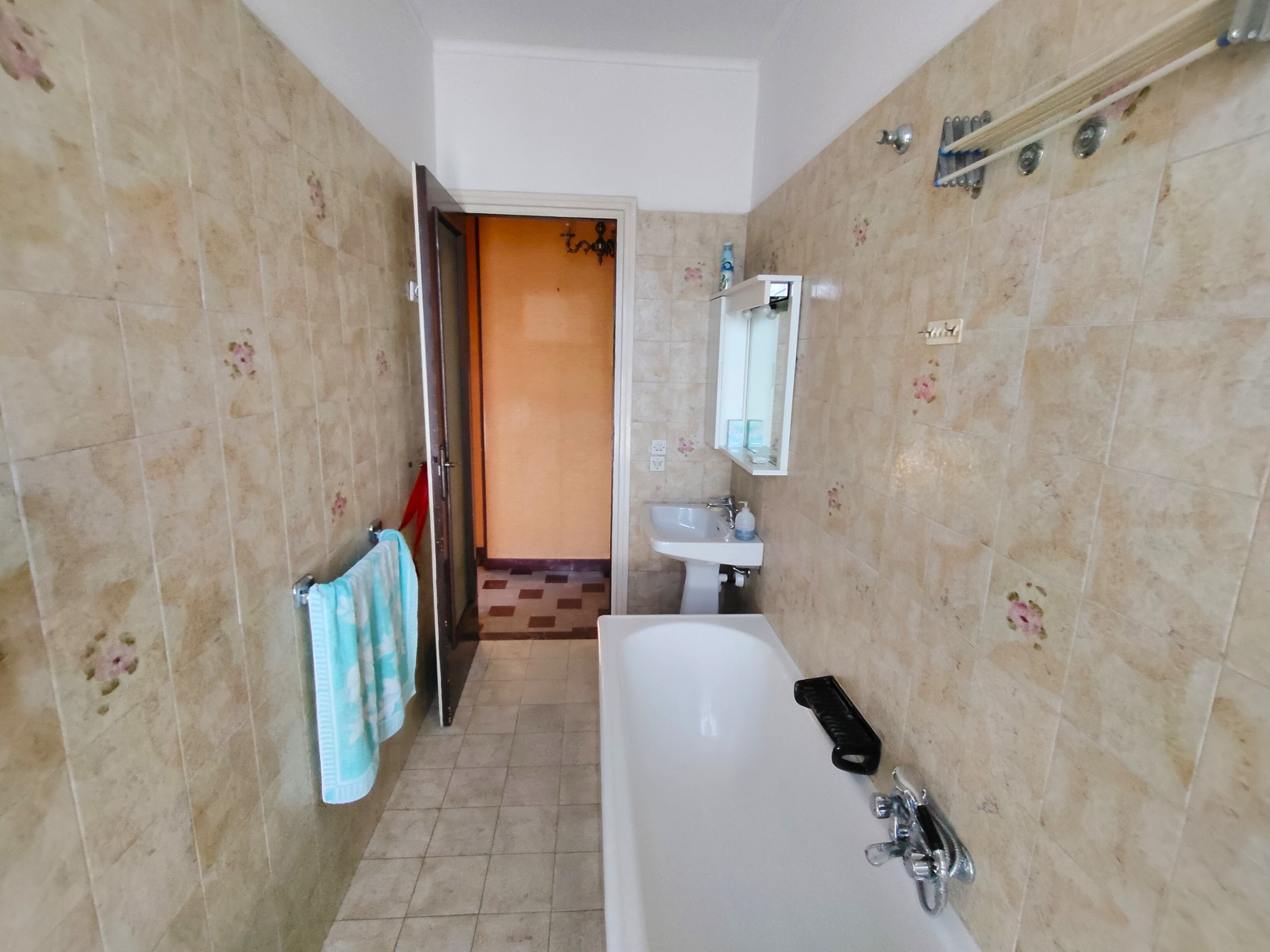 Cuneo, corso Gramsci quadrilocale con due garage - Cuneo